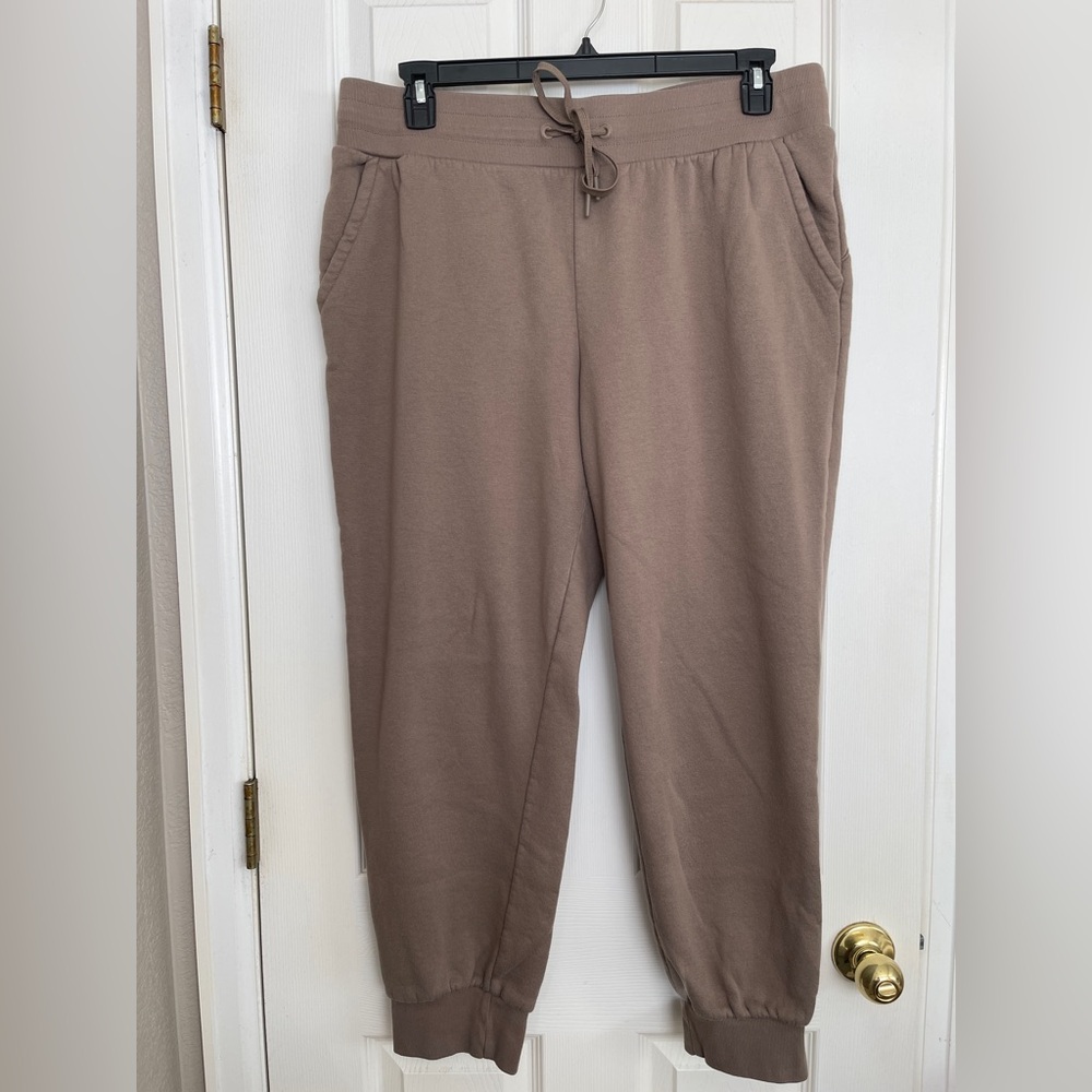 Xersion Taupe Jogger Sweatpants – Size XL | Fleece Lined Athleisure - Picture 2 of 9